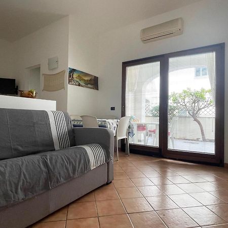 Апарт отель Le Residenze Blu Sardinia Ла-Калетта Экстерьер фото