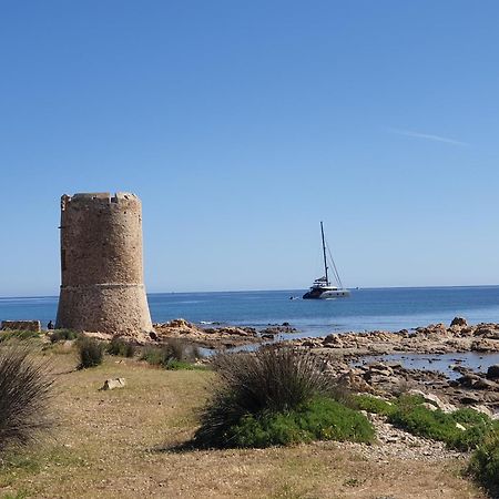 Апарт отель Le Residenze Blu Sardinia Ла-Калетта Экстерьер фото