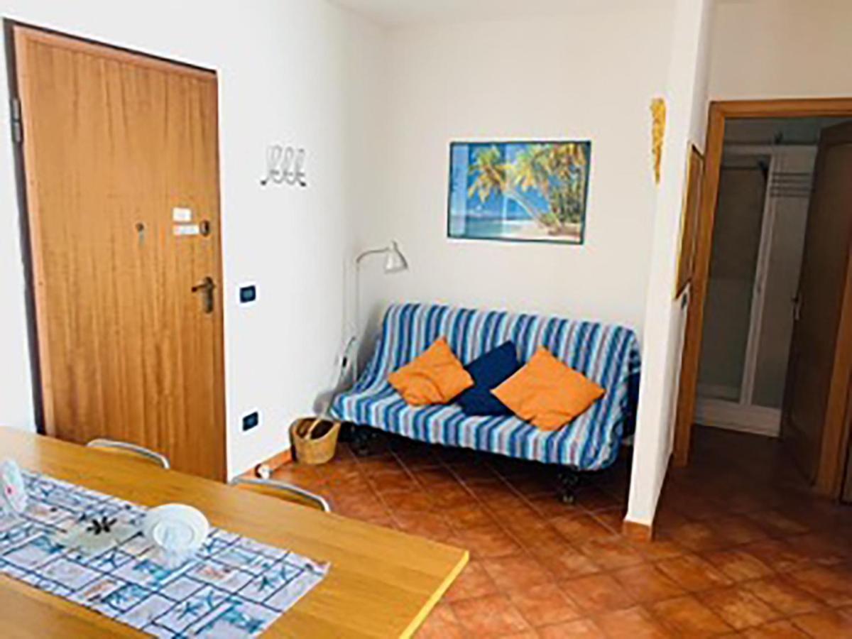 Апарт отель Le Residenze Blu Sardinia Ла-Калетта Экстерьер фото