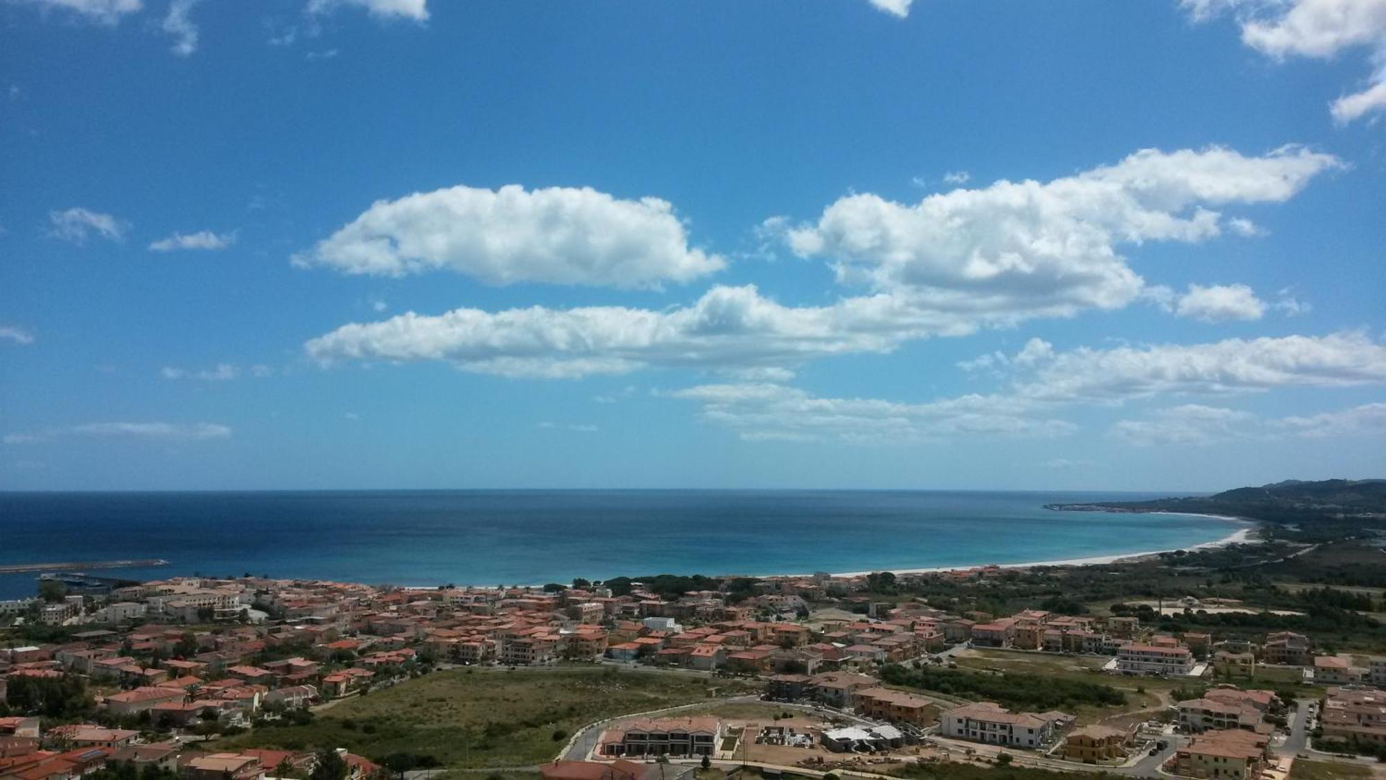 Апарт отель Le Residenze Blu Sardinia Ла-Калетта Экстерьер фото